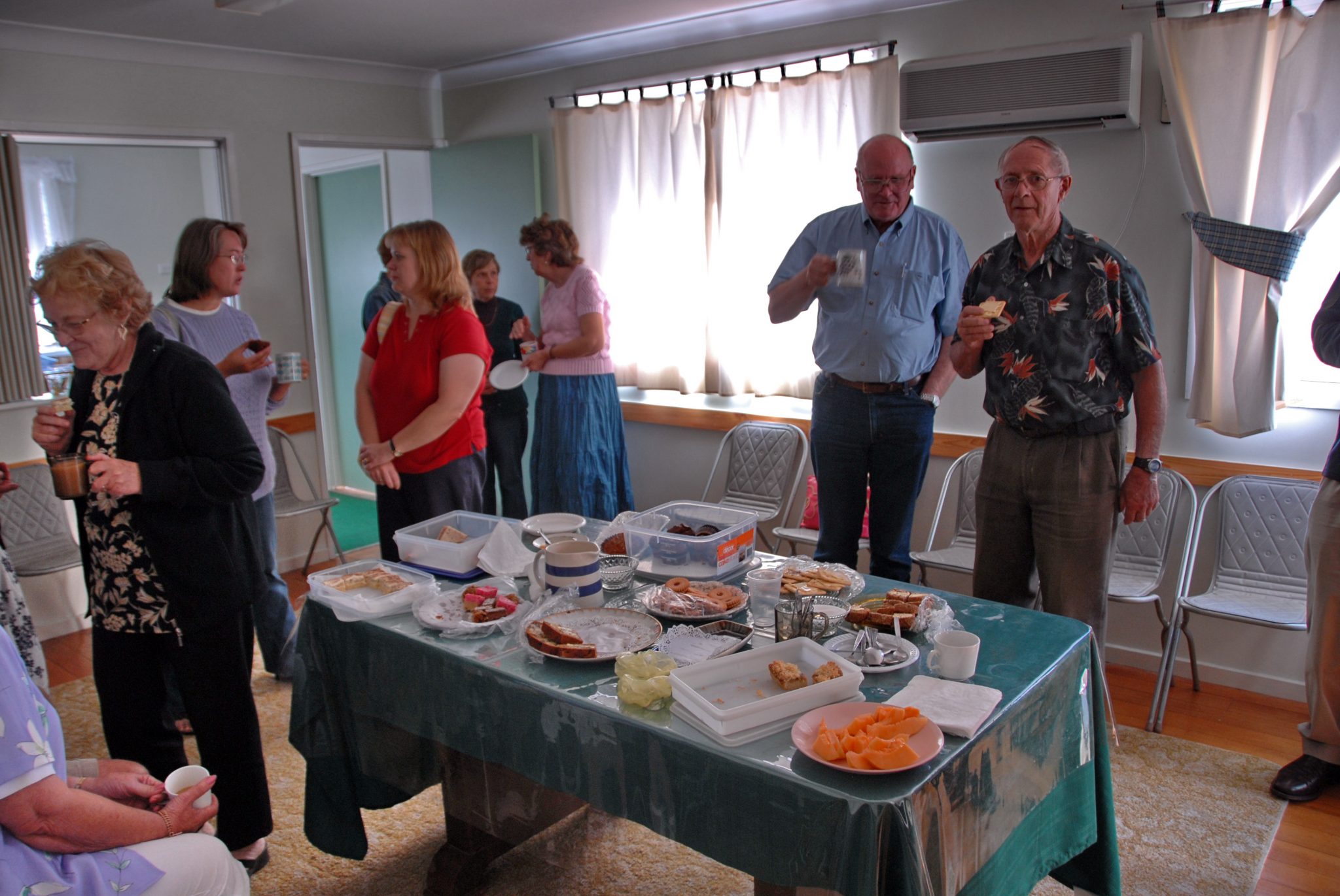 37846.-280309.-Culcairn.Rolly Stahl seminar @ St Stephen.Morning tea